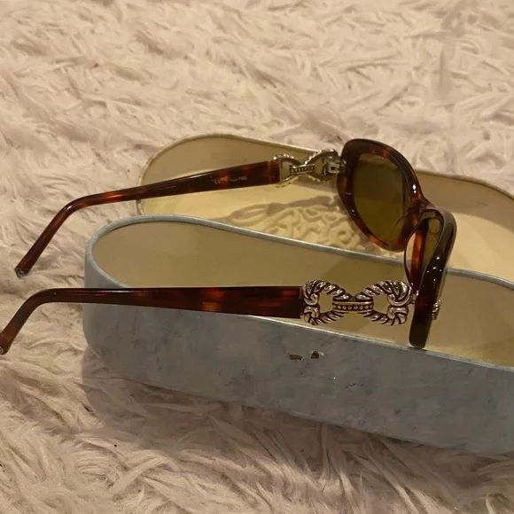 Brighton Women's Tortoise Shell Sunglasses - Picture 2 of 3